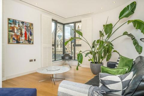 2 bedroom flat to rent, Wycombe Square, London W8