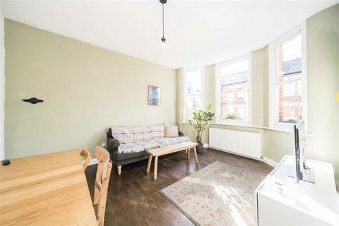 2 bedroom flat for sale, Rushcroft Road, London SW2
