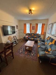 2 bedroom flat for sale, Great West Road, Isleworth TW7