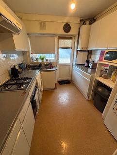 2 bedroom flat for sale, Great West Road, Isleworth TW7