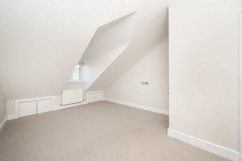 2 bedroom flat for sale, Acton Lane, London W4