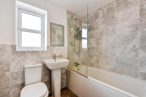 24 Eyles Road, Tidworth, SP9 7WU
