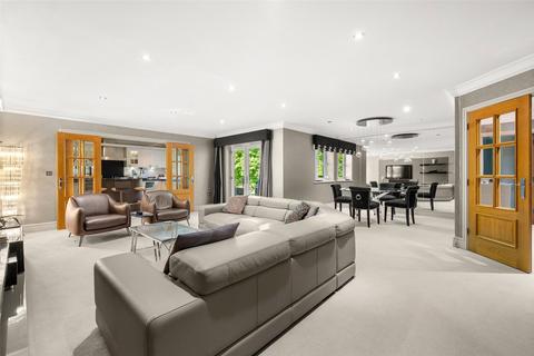 undefined, Brockenhurst Road, Berkshire SL5