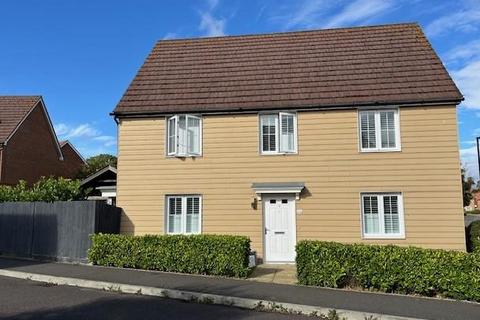 6 Bradbrook Drive, Longfield, DA3 7BF
