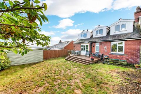 4 bedroom semi-detached bungalow for sale, Kaye Lane, Almondbury, Huddersfield, HD5