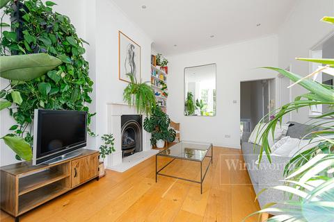 17b Callcott Road, London, NW6 7EB