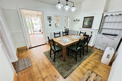 2 bedroom bungalow for sale, Holland Road, Little Clacton, Clacton-on-Sea
