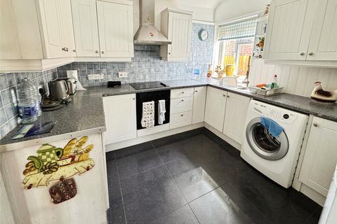 2 bedroom bungalow for sale, Holland Road, Little Clacton, Clacton-on-Sea
