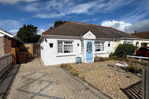 2 bedroom bungalow for sale, Holland Road, Little Clacton, Clacton-on-Sea