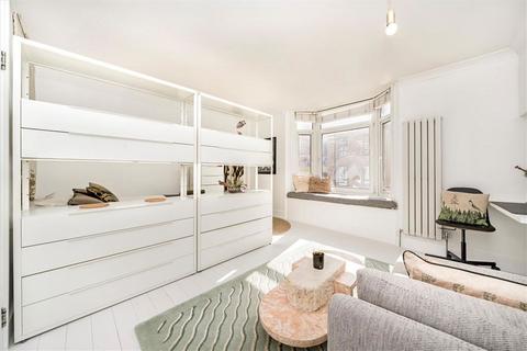 undefined, Brockley Cross, London SE4