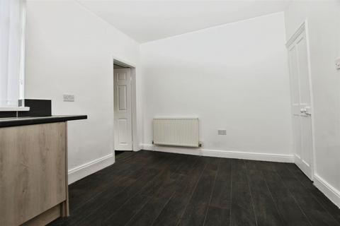 3 Avondale, Hull, HU4 7BN