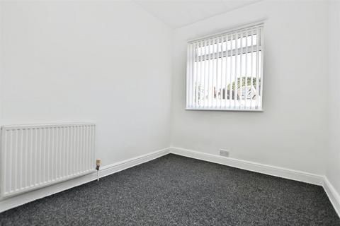 3 Avondale, Hull, HU4 7BN