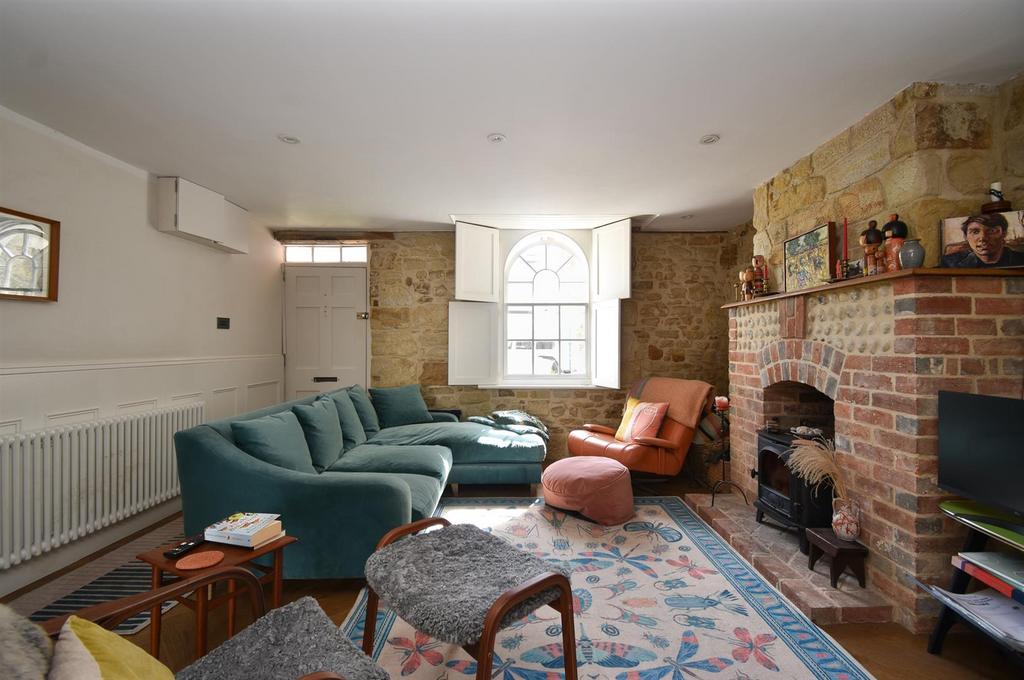 Living & dining space