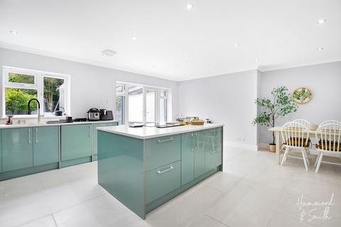 19a Church Hill, Epping, CM16 4RA