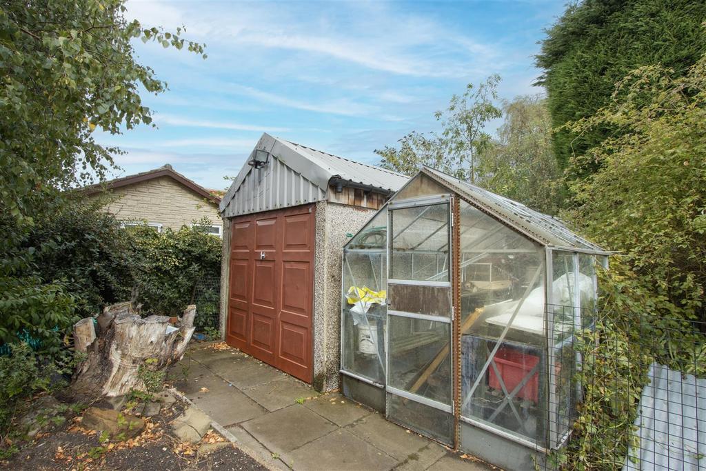 Greenhouse & Outbuilding