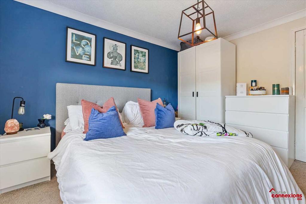 Bedroom One (3)