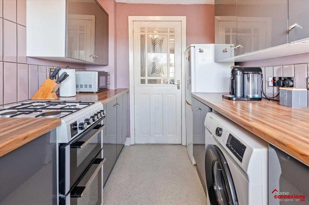 Kitchen (2)