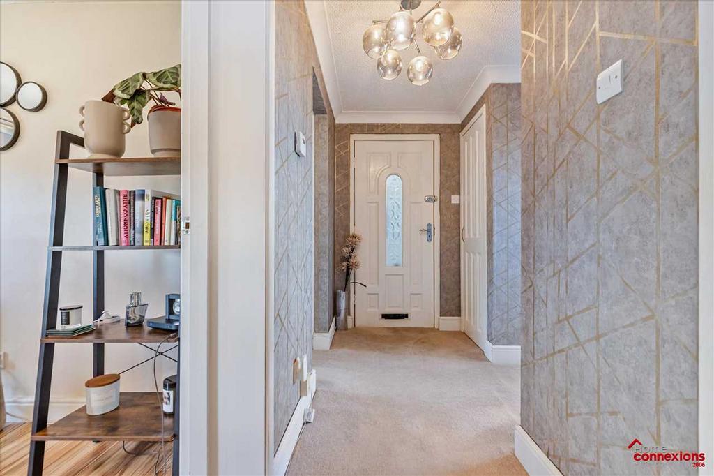 Entrance Hallway (2)