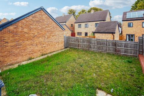 11 Deblin Drive, Uxbridge, UB10 0GF