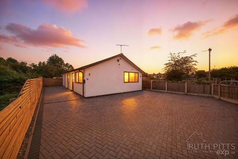 3 bedroom detached bungalow for sale, Palmers Avenue, Pontefract WF9