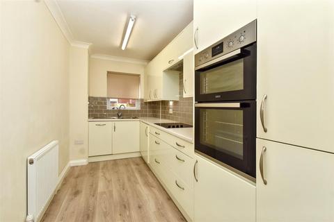 3 bedroom flat for sale, Grassington Road, Eastbourne