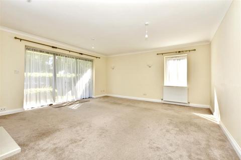 3 bedroom flat for sale, Grassington Road, Eastbourne