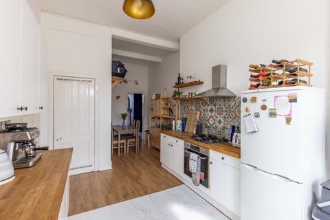 2 bedroom flat for sale, 14/7 West Savile Terrace, Edinburgh, EH9
