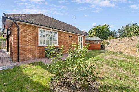 16 Back Lane, Richmond, TW10 7LF