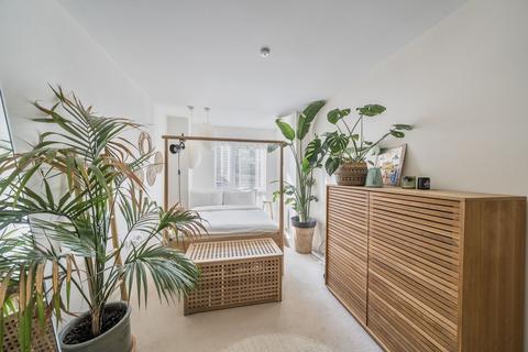 1 bedroom flat for sale, Chronicle Avenue, Globe Court, NW9