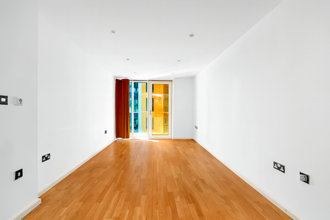 1 bedroom flat for sale, Millharbour, E14