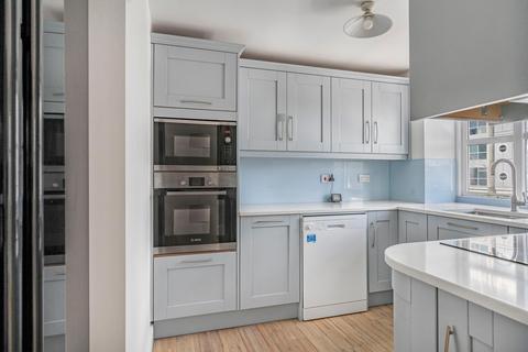 2 bedroom apartment to rent, Transom Close, London, SE16