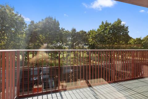 2 bedroom apartment for sale, 31 East Parkside, London, SE10