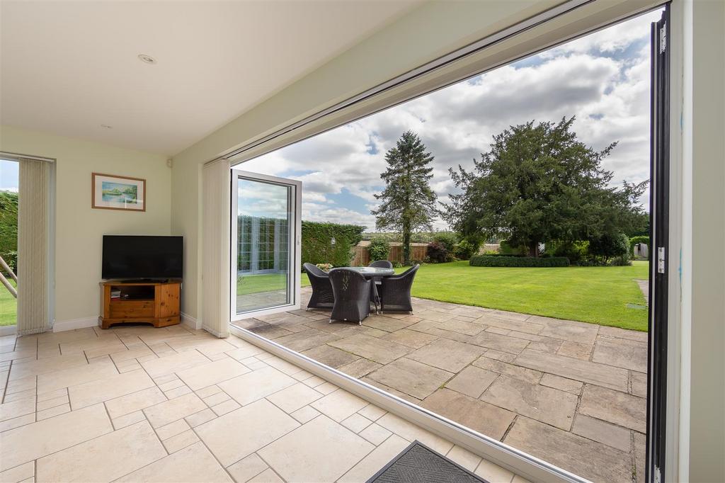 Manor Farmhouse Popham SO21 3 BJ-25 (1).jpg