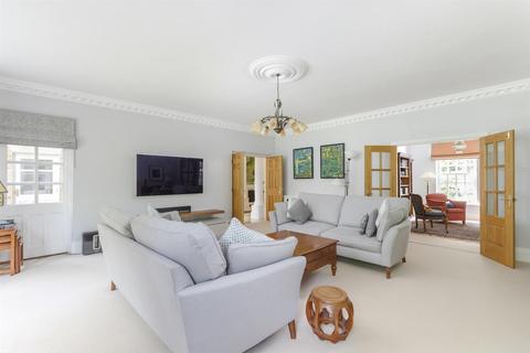 Claridge House Ballencrieff Road, Ascot, SL5 9RA