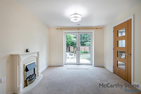 1 bedroom apartment for sale, Wolsey Court, Knighton Park Road, Leicester