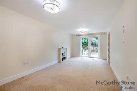 1 bedroom apartment for sale, Wolsey Court, Knighton Park Road, Leicester
