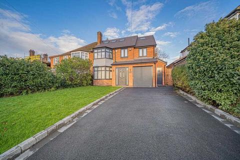 4 bedroom semi-detached house to rent, Stonor Park Road, Solihull