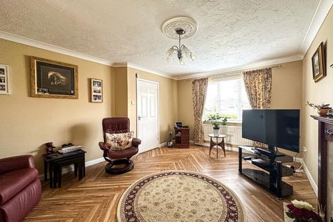 4 bedroom detached house for sale, Denning Close, Taunton
