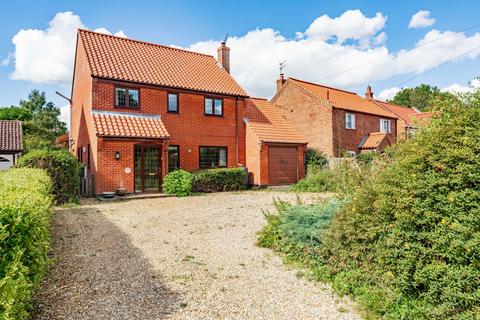4 bedroom detached house for sale, Chapel Road, Foxley