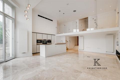 4 bedroom apartment to rent, Hyde Park Gate, London SW7