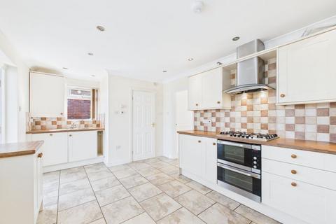 undefined, Charworth, Fylingthorpe