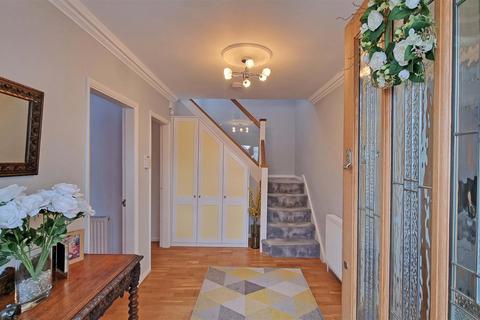 undefined, Shawhurst Lane, Hollywood