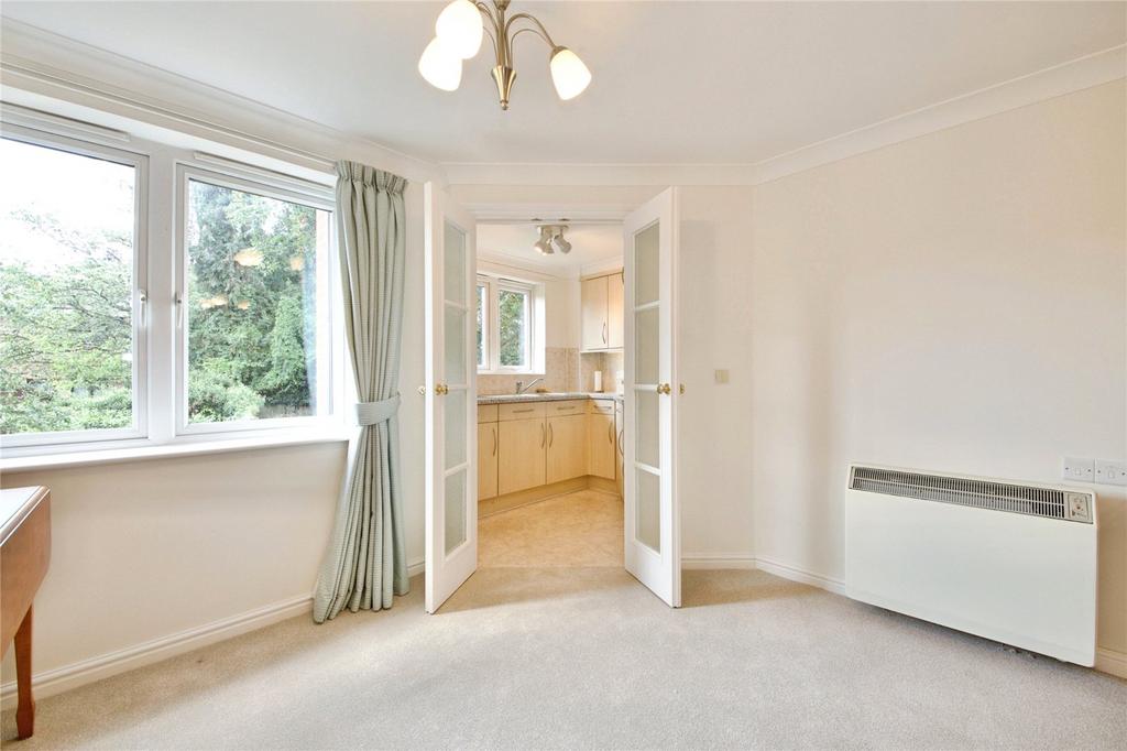 Lounge/Kitchen
