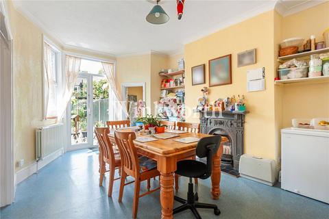 4 bedroom terraced house for sale, Arnold Gardens, London, N13