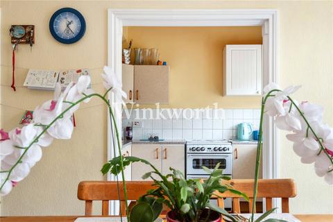 4 bedroom terraced house for sale, Arnold Gardens, London, N13