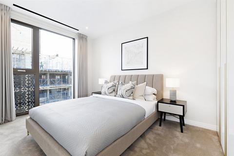 2 bedroom flat to rent, 1 Parkland Walk, London SW6