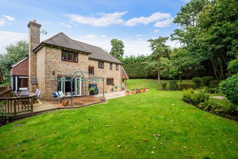 5 bedroom detached house for sale, Claremount Gardens, Surrey KT18