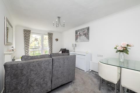 undefined, Queens Road, Sutton SM2