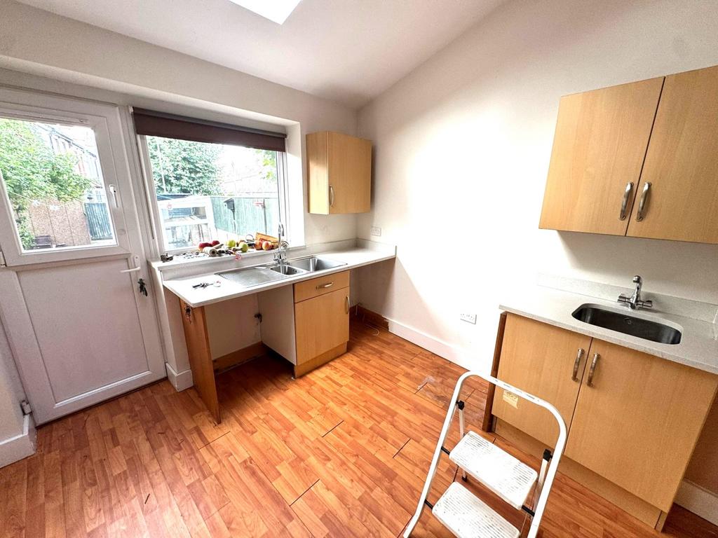 Kitchen 2