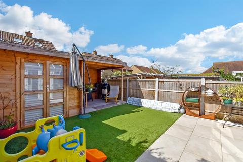 3 bedroom semi-detached house for sale, Eccles Row, Eccles, Aylesford, Kent